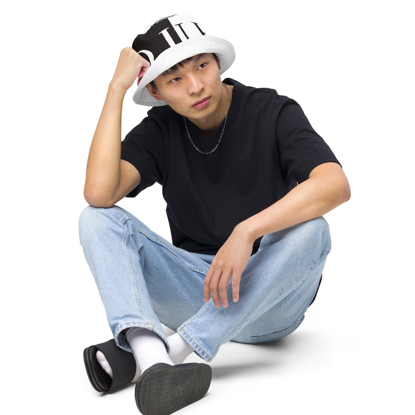 1 B/W Reversible bucket hat