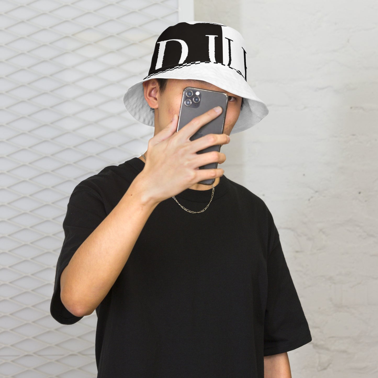 1 B/W Reversible bucket hat