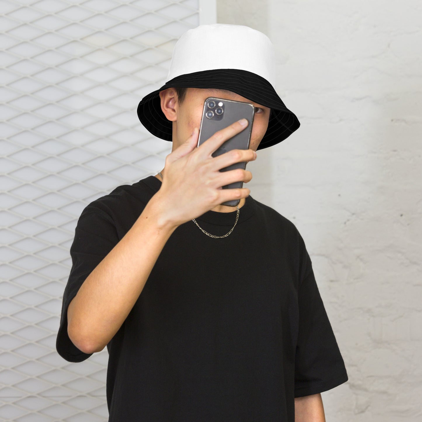 Reversible bucket hat