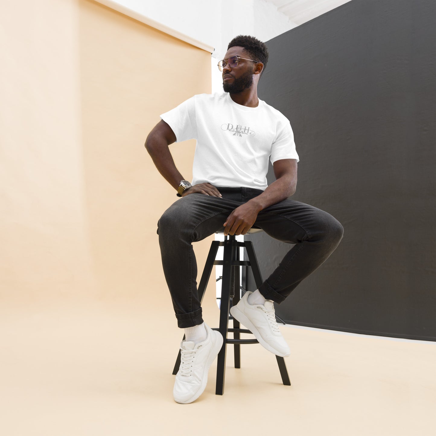 1 B/W DUH Men's classic tee
